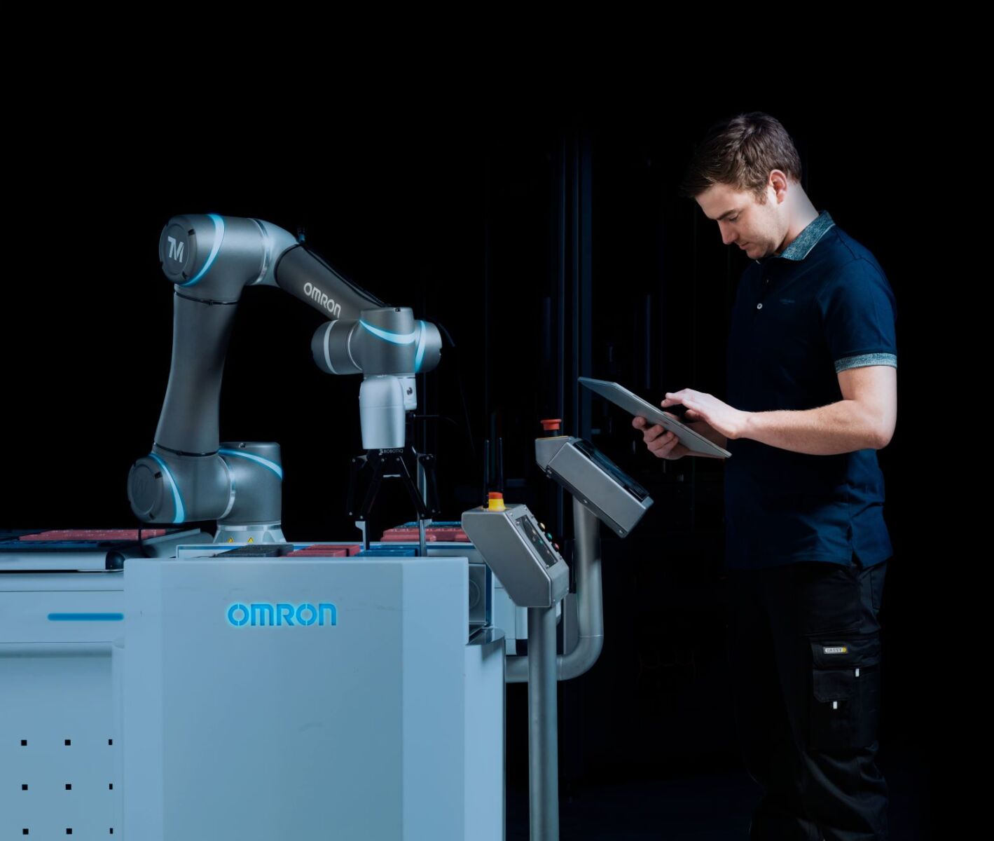OMRON takes a 10% stake in Taiwanese cobot firm Techman Robot
